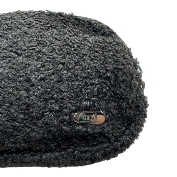 LOLE Sherpa Black Belt Bag - Picture 4 of 12